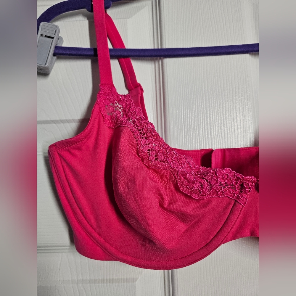 SKIMS bra - Picture 3 of 10